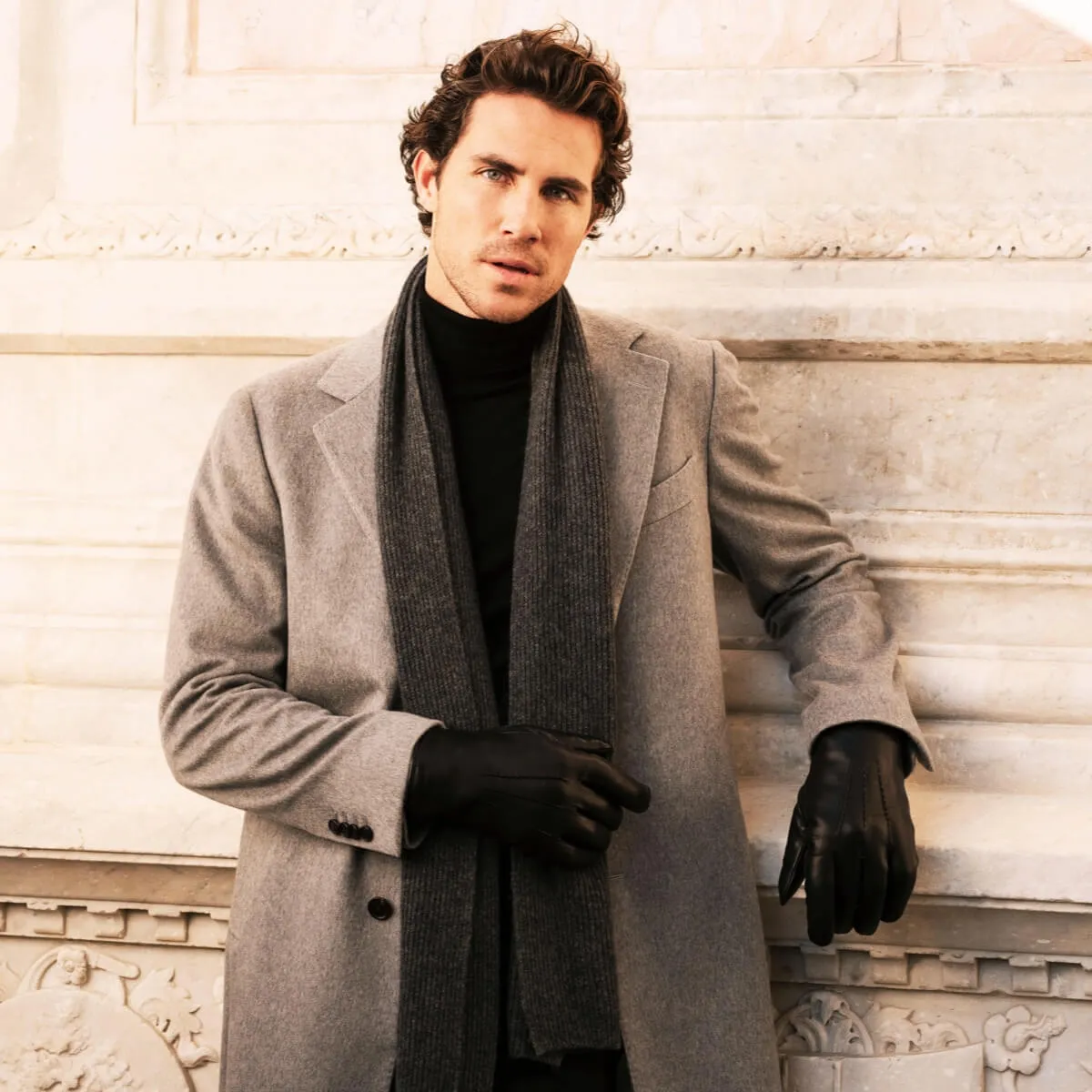 Aldo (black) - Italian lambskin leather gloves with lambswool lining & touchscreen feature