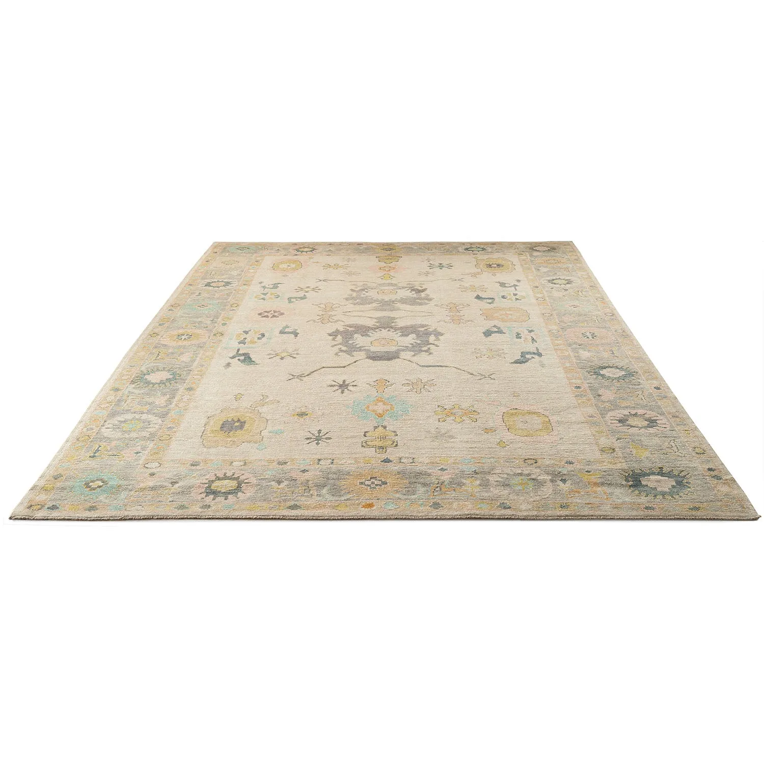 Beige Traditional Wool Rug - 9'9" x 14'