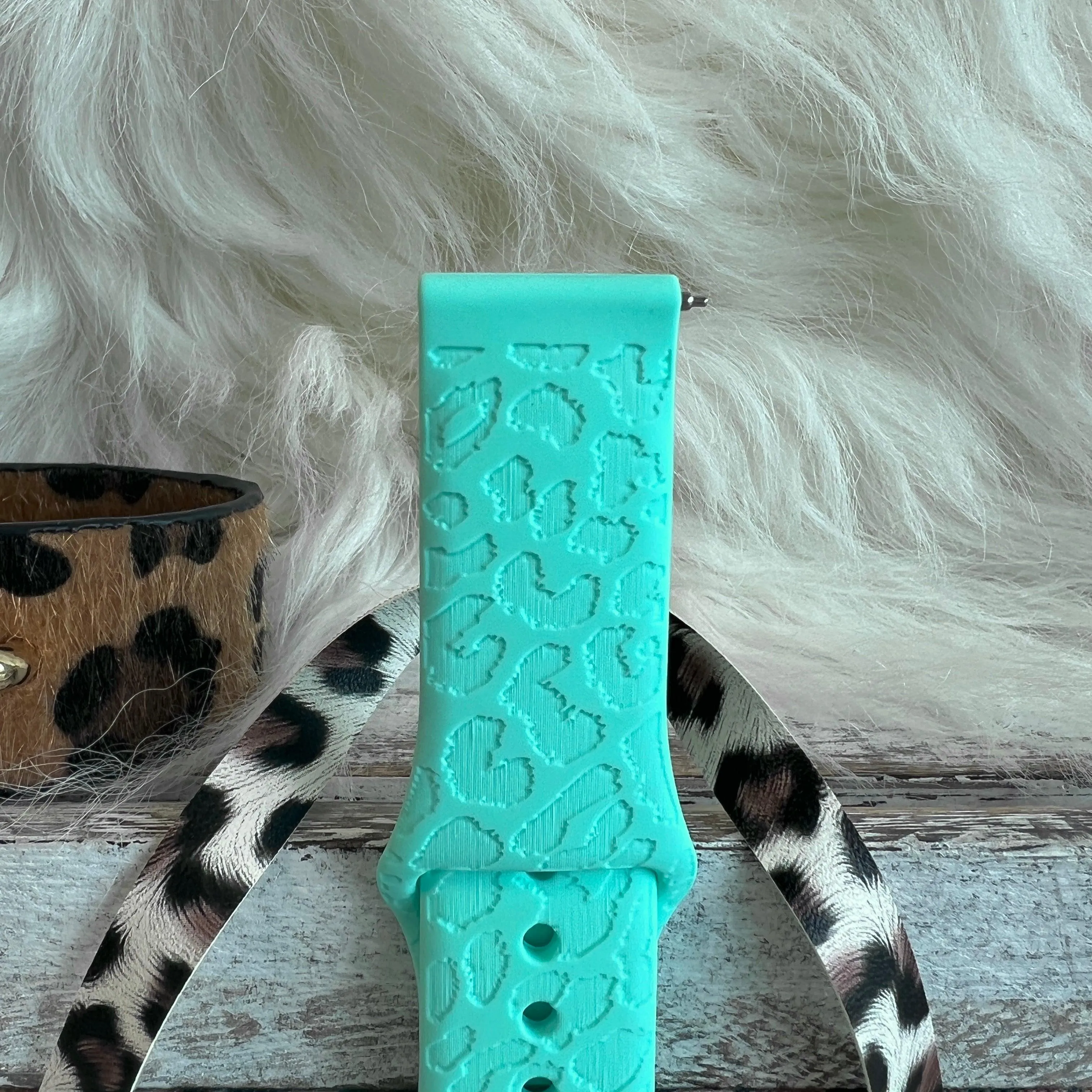 Engraved Mint Green Leopard Silicone Band For Samsung Watch