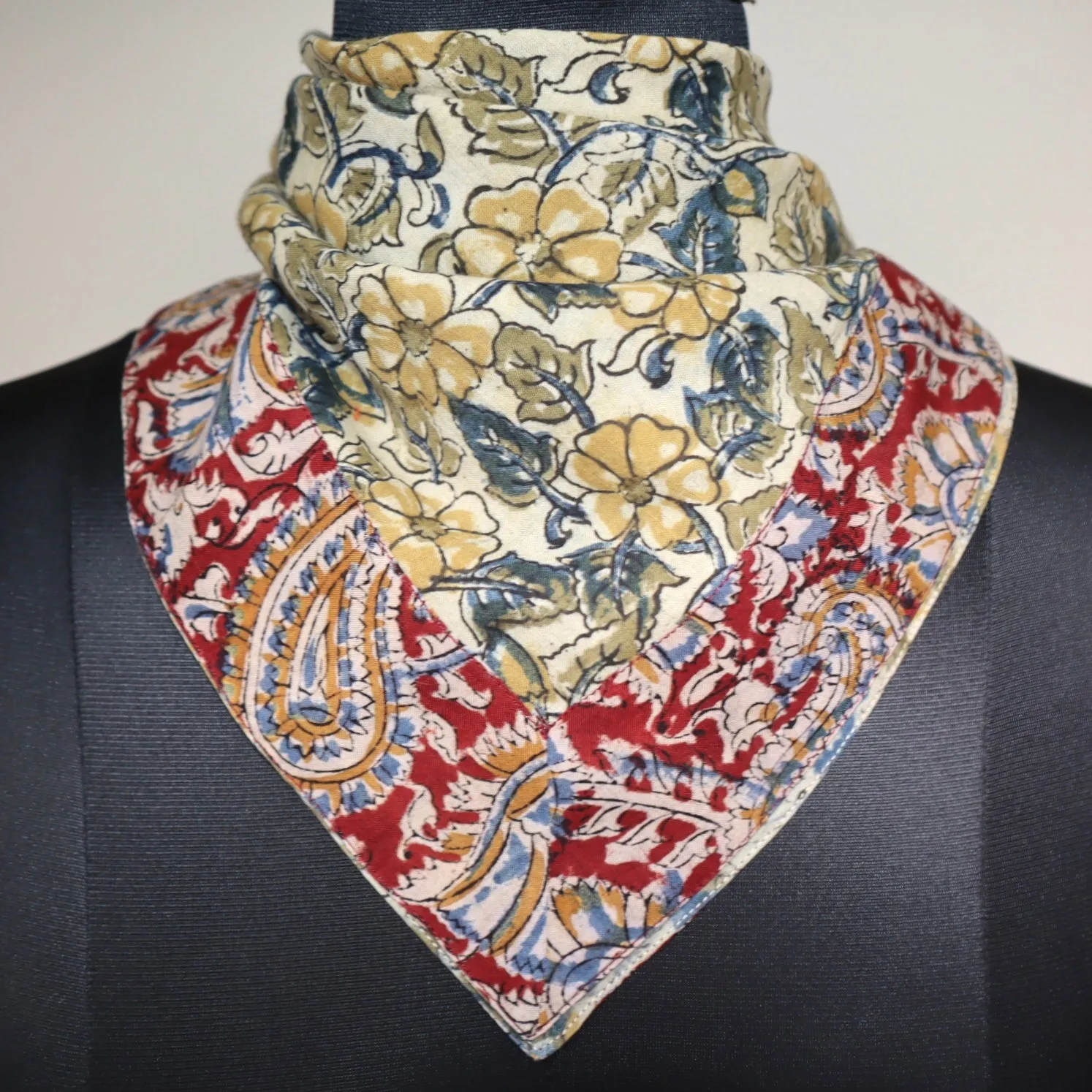 Floral Cascade - Appliqué Bandana (KK1513-22)