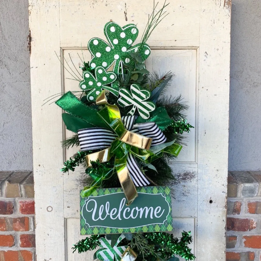 Green Argyle Welcome Sign