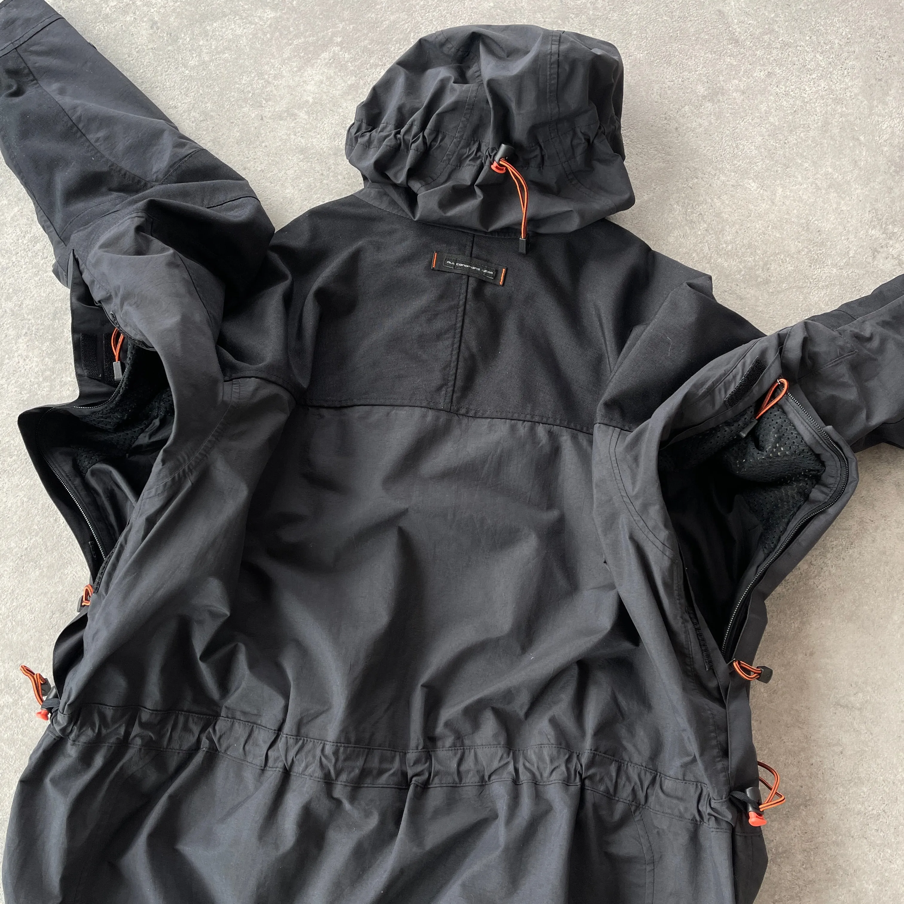 Nike ACG RARE 1990s storm fit heavyweight technical jacket (L)