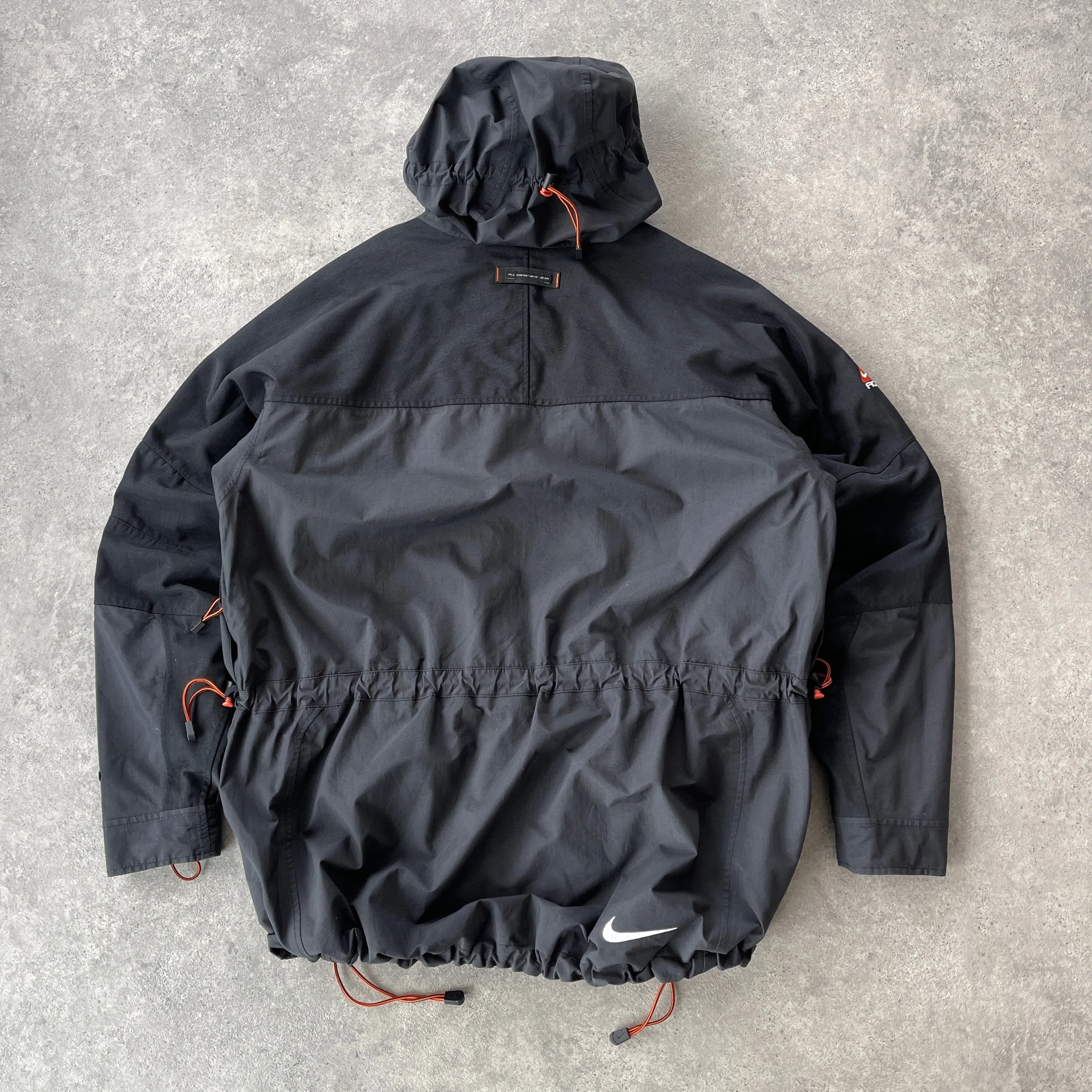 Nike ACG RARE 1990s storm fit heavyweight technical jacket (L)